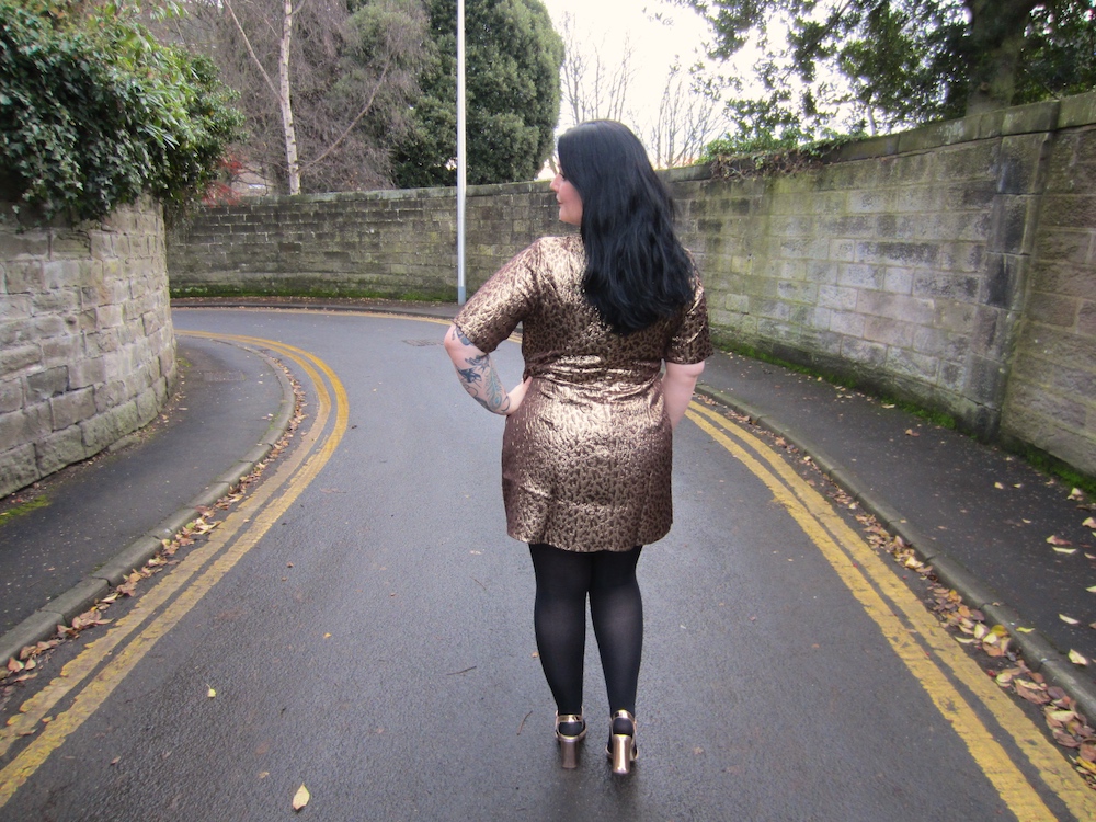  Plus Size Gold Metallic Shift Dress and Wide Fit Heels