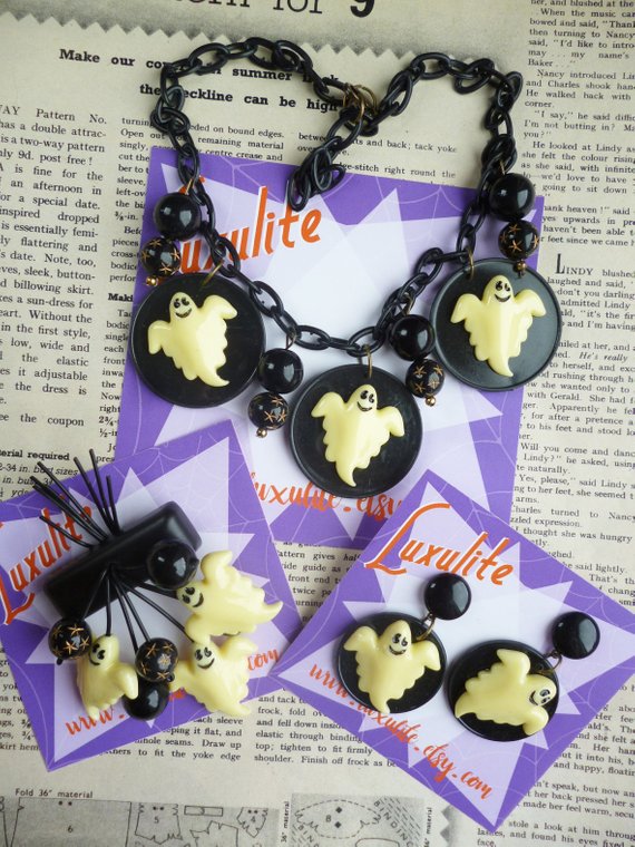 Vintage Plus Size Halloween