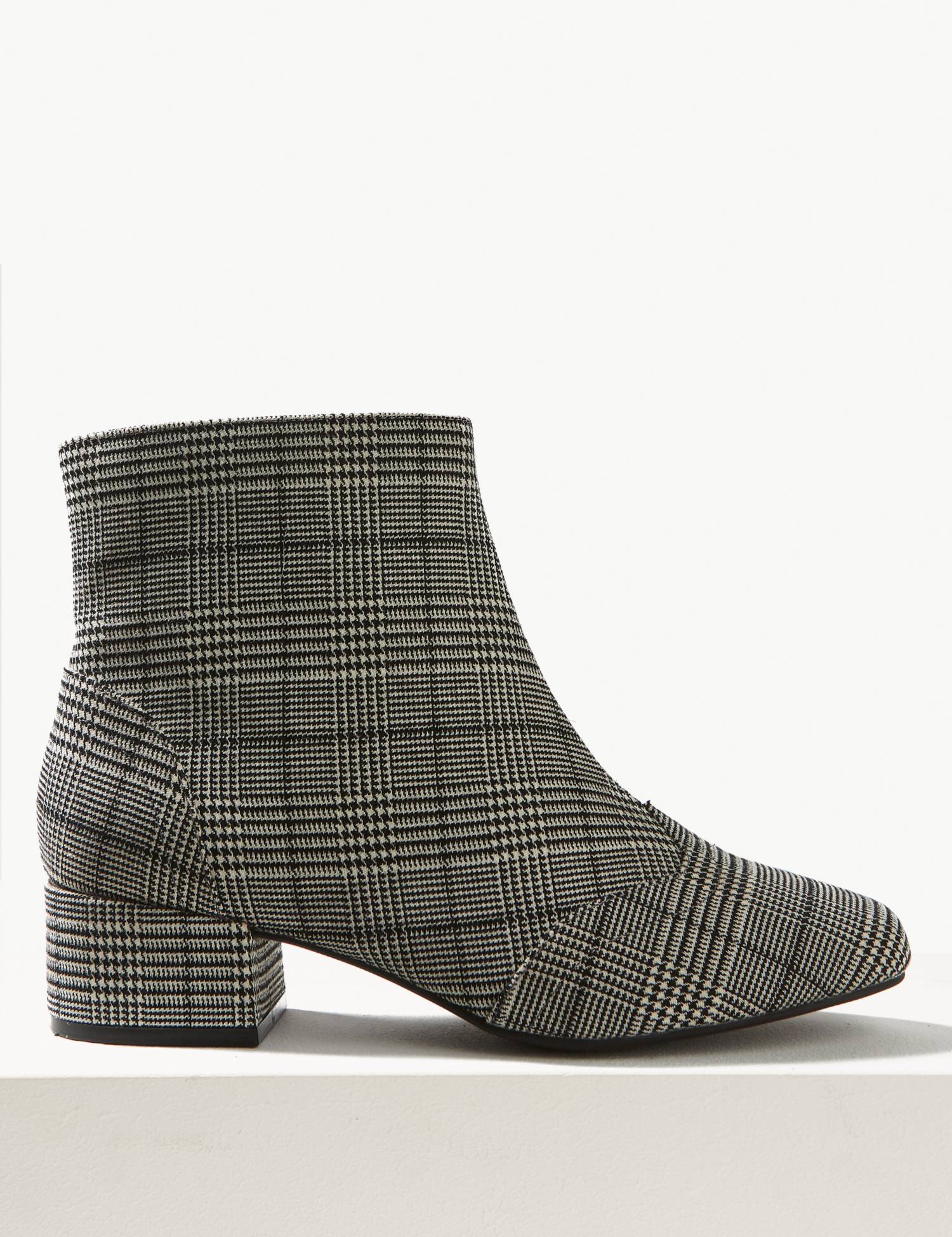 8 Extra Wide Fit Boots Perfect for Autumn!